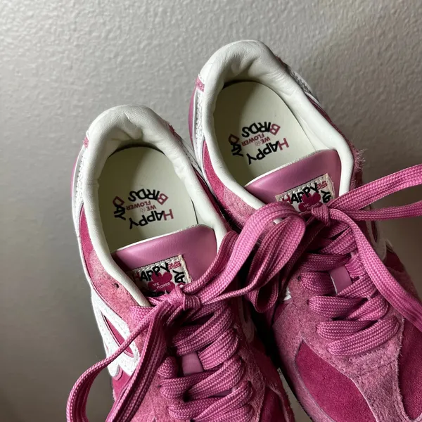 HBD Happy Bird Days x We Flower pink retro court suede sneakers EU 39 / Men 6.5 - Image 4