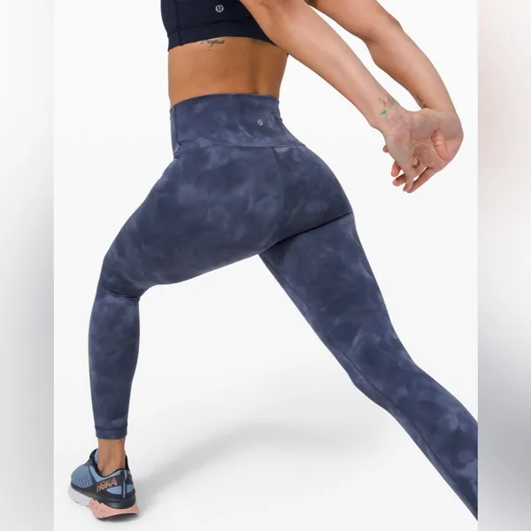 Lululemon Wunder Train High Rise 25” tights Diamond Dye Shade Naval Blue size 18 - Image 5