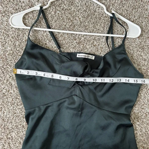 Abercrombie & Fitch Green Tie Front Spaghetti Strap Blouse Casual Holiday Medium - Image 6