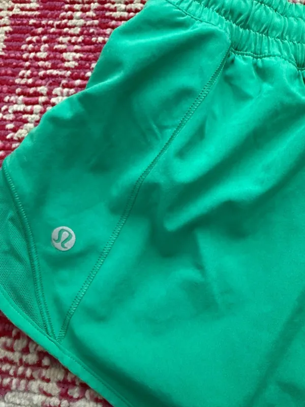 Lululemon Hotty Hot Shorts 2.5" - Image 4