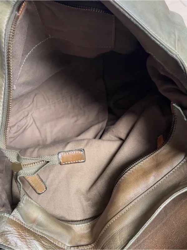 Free People We The Free Benton Messenger Bag in Olive Green - New w/ Flaw - Image 11