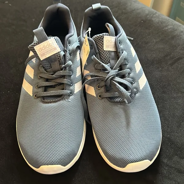 BNWT Womens Adidas Size 9 Cloud Run Sneakers - Image 2