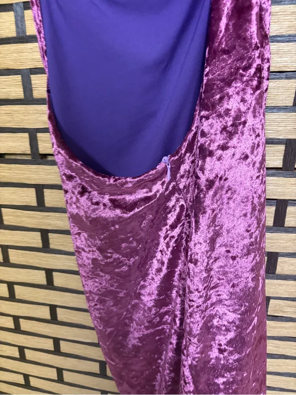 Superdown Pink Crushed Velvet One Shoulder Dress Size Medium - Image 8