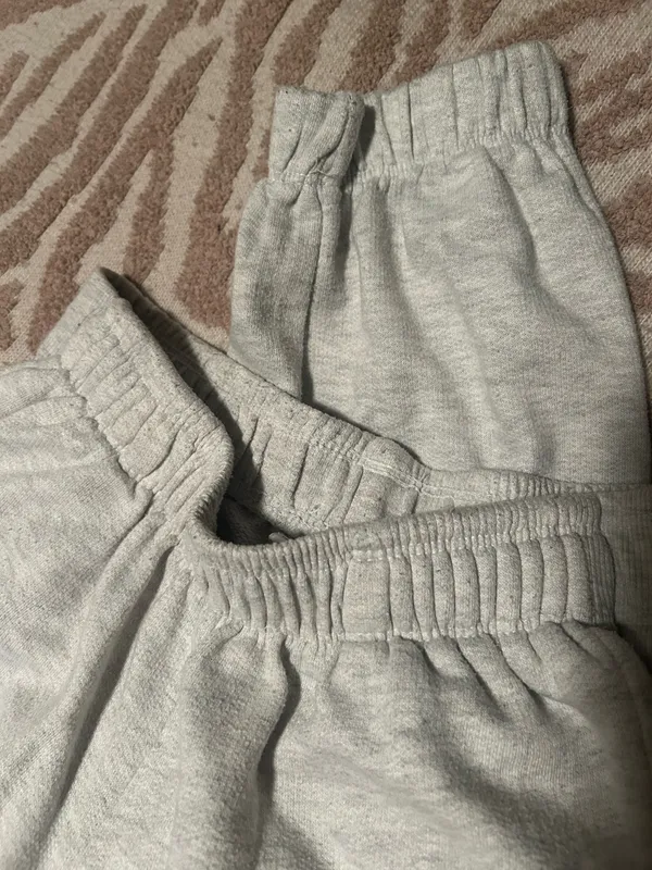 jo&co Grey sweatpants - Image 5