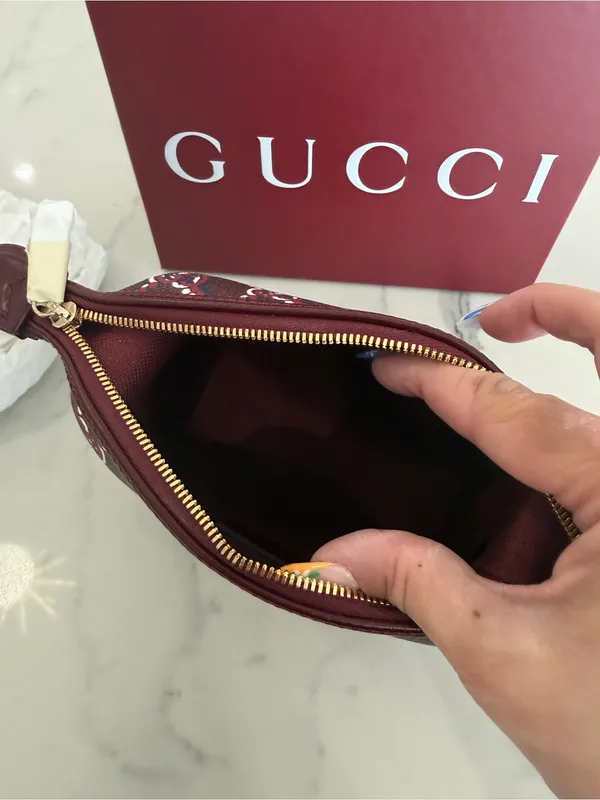 Gucci Cosmetic Zippered Bag - Image 5
