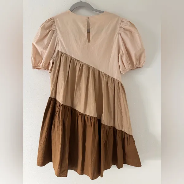 NWT- English Factor Neutral Quiet Luxury Colorblock Puff Sleeve Dress size small - Image 7