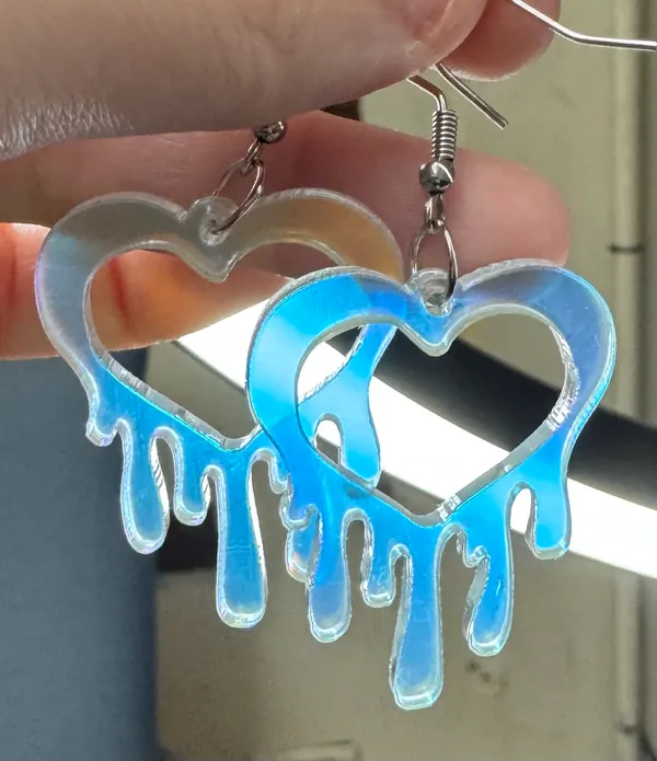Iridescent Melting Heart Acrylic Dangle Earrings - Image 2