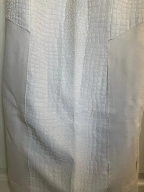 Carmen Marc Valvo Dress Women 6 White Ponte Knit Croc Textured Sheath Tank Dress - Image 3