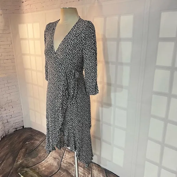 Abercrombie & fitch black and white spotted true wrap long sleeve dress size xsp - Image 3