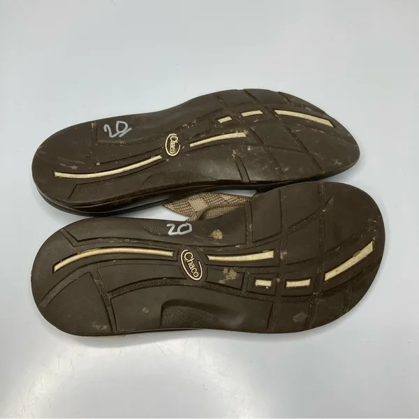 Chaco flip Flops brown tan‎ size 6 - Image 5