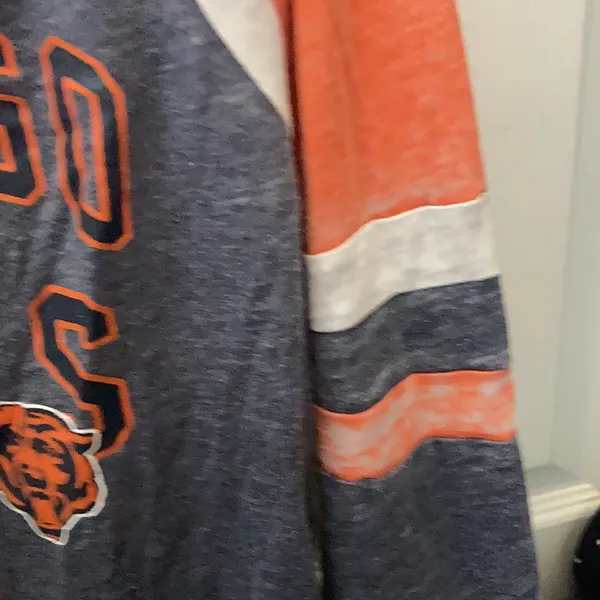 FINAL MARKDOWN Touch by Alyssa Milano acid wash Chicago bears top Large. - Image 3