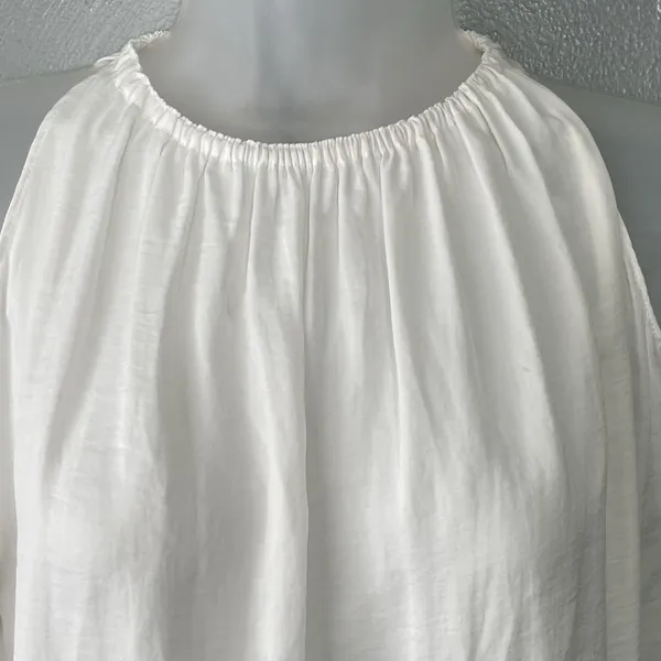 Dance & Marvel Cold Shoulder Peasant Top Size M White Boho Angel Coquette Milkmaid Ren Faire - Image 3