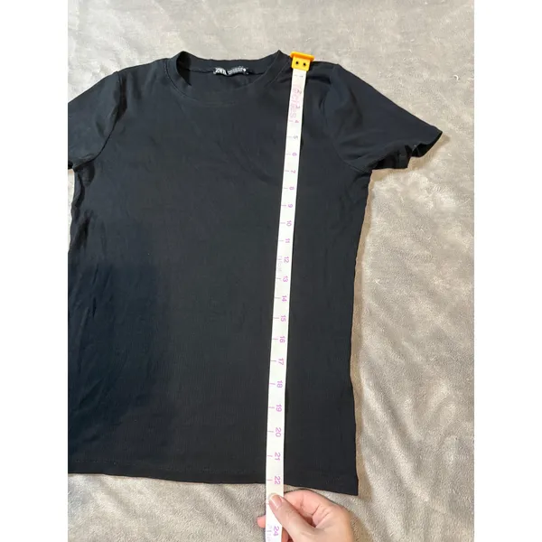Zara Women Black Short Sleeve Ribbed‎ Shirt Size Medium Basics Crew Neck - Image 4
