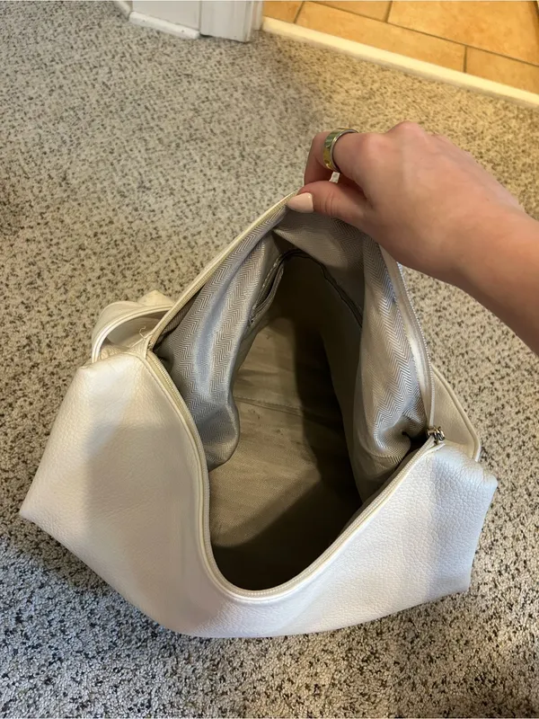 Women’s Cream Shoulder Bag - Soft Hobo Style - Image 3
