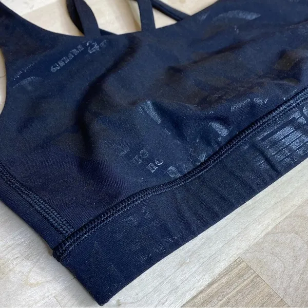 Lululemon Black Energy Manifesto Rare Sports Bra 4 - Image 2
