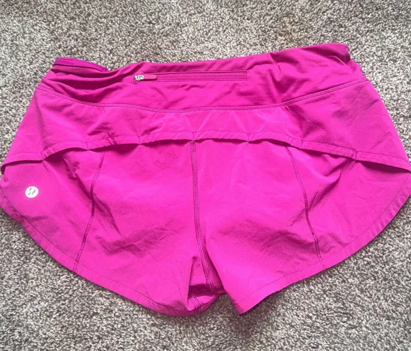 Lululemon Speed Shorts 2.5" - Image 2