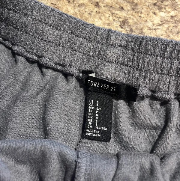 Forever 21 Grey shorts - Image 2