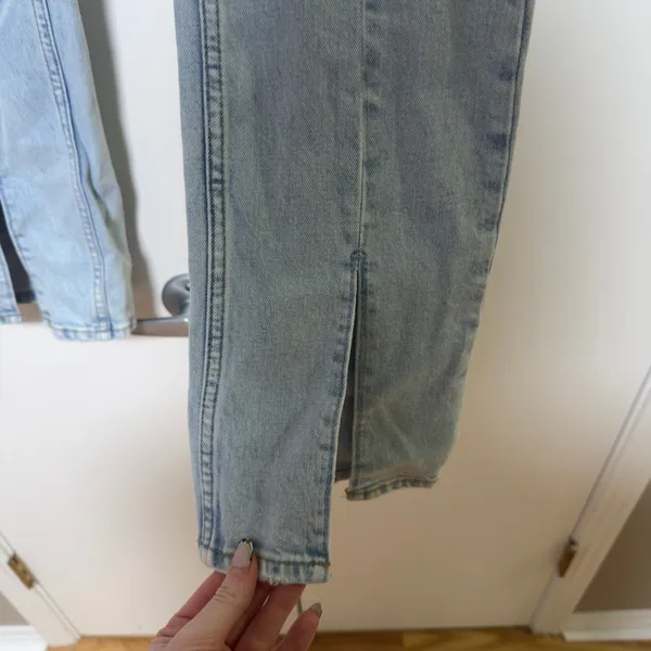 Abercrombie Jeans - Image 2