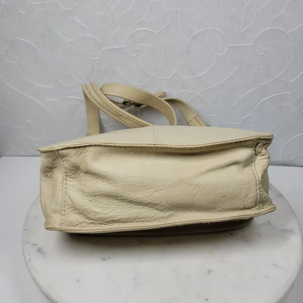 Vintage Fossil Crossbody Bag #75082 Medium Cream Soft Leather Adjustable Strap - Image 8