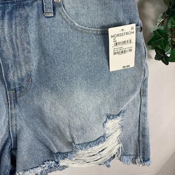 NWT BP High Rise Short Distressed Medium Wash Size 29 - Image 3