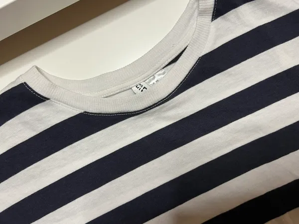 H&M Blue & White Striped Top - Image 4
