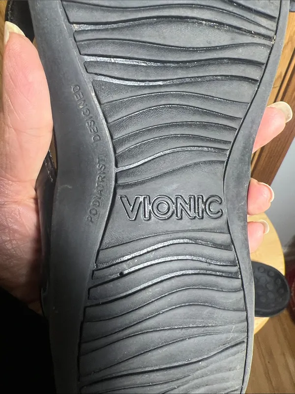 Vionic Black Patent Thong Sandals with Round Accent - Image 5