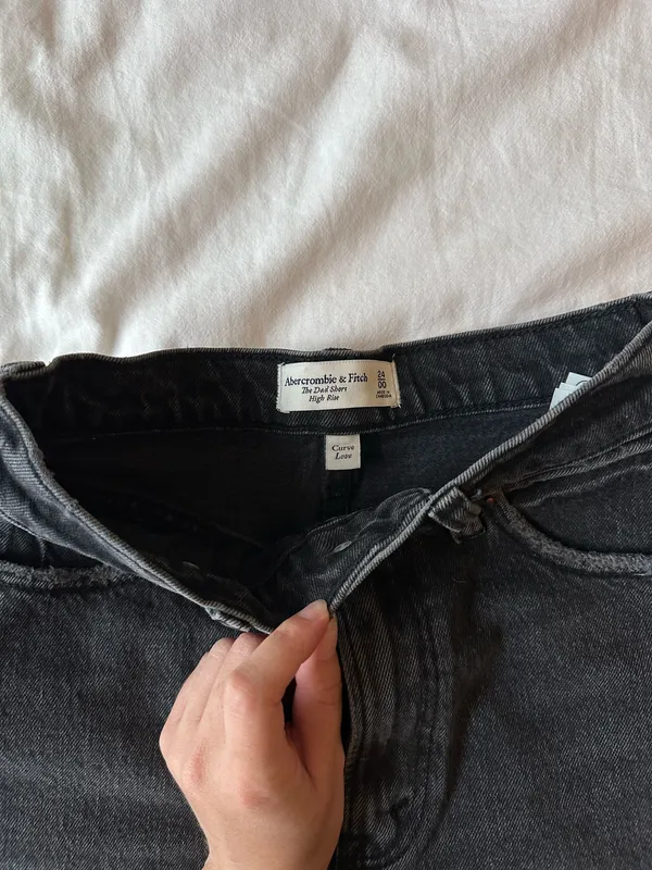 Abercrombie shorts - Image 2