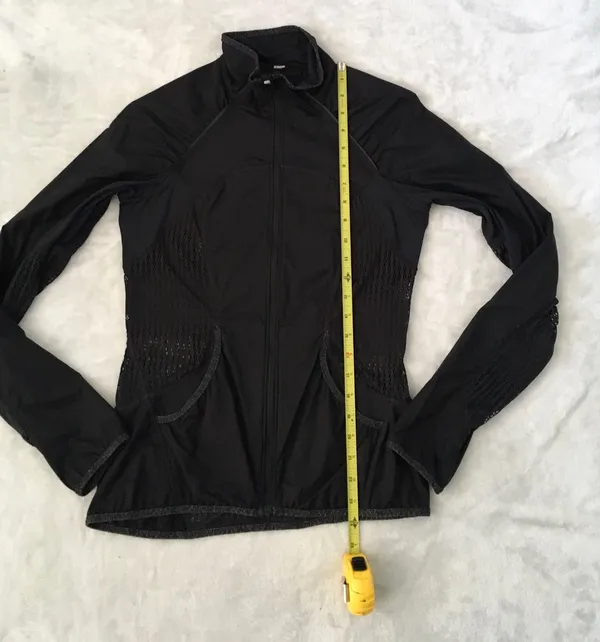 Lululemon Mesh Back Full Zip Women’s Black Jacket Size 4 - Image 7
