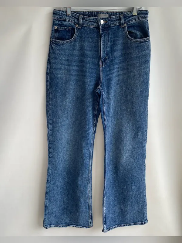 H&M high waist wide leg medium stone wash denim jeans Classic comfy fall winter - Image 2