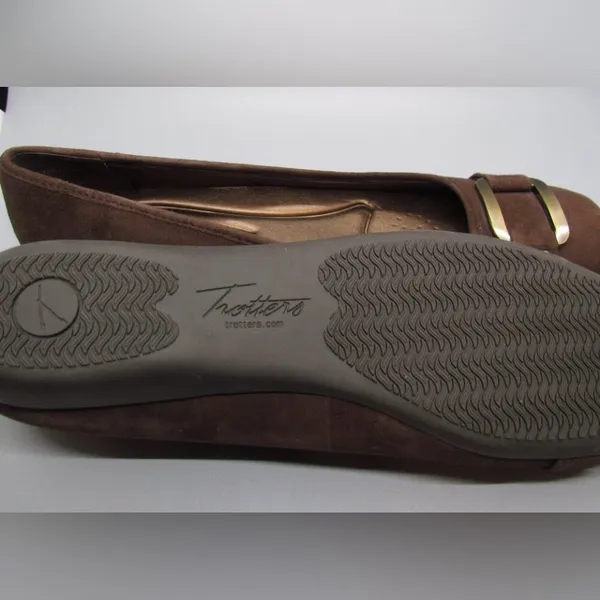 Trotters Brown Suede Ballet Flats with Gold Buckle Accent - Image 3