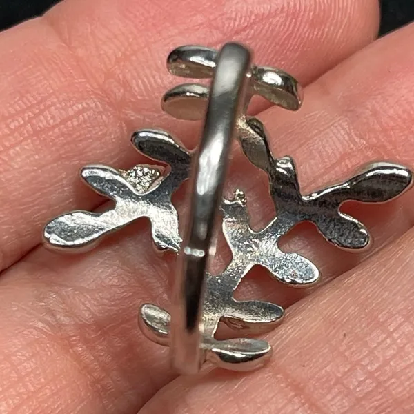Olive Leaf Shiny Silver Tone Statement Ring Modern Minimalist Size 7 - Image 3