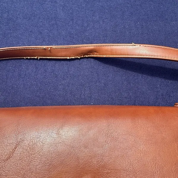 Vintage 70s Cognac Brown Leather Shoulder Bag with Gold Turn Lock - Image 9