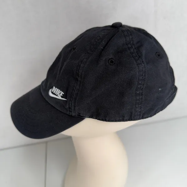 Nike One Size Hat Heritage86 Black Adjustable Futura Logo Dad Cap Strapback - Image 3