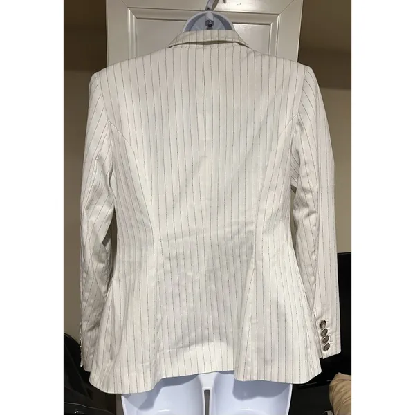 White House Black Market One-Button Blazer in Pinstripe Size 2 Ivory. - Image 3