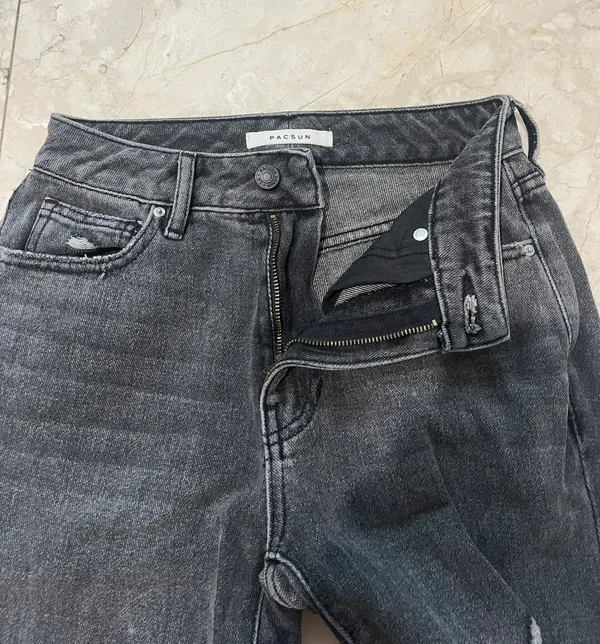 PacSun Mom Jeans - Image 3
