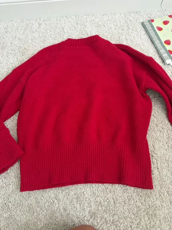 Amazon sweater - Image 5