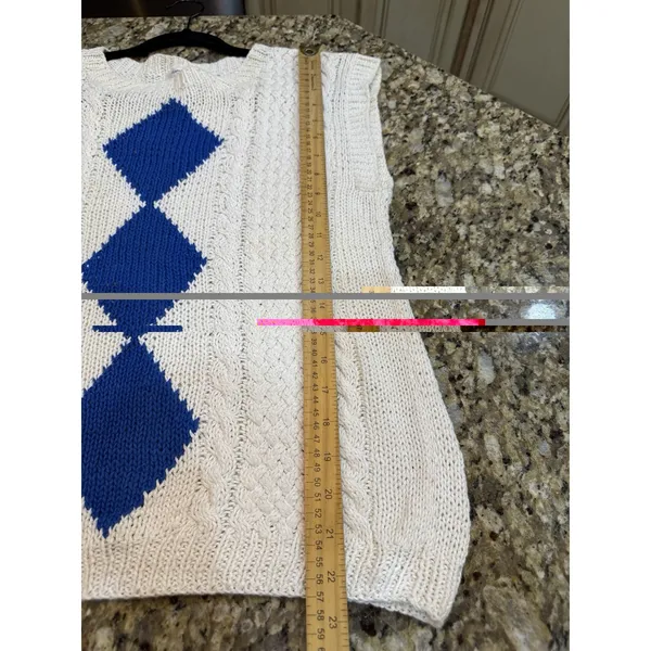 Vintage Hand Knit Sweater Vest Cable Argyle Evan-Picone Petites Size Medium - Image 10