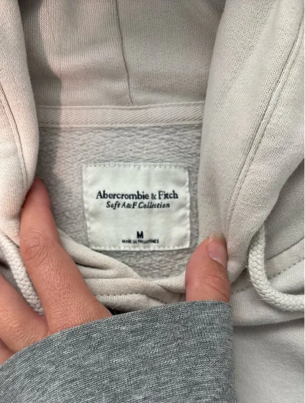 Abercrombie Sweatshirt - Image 3