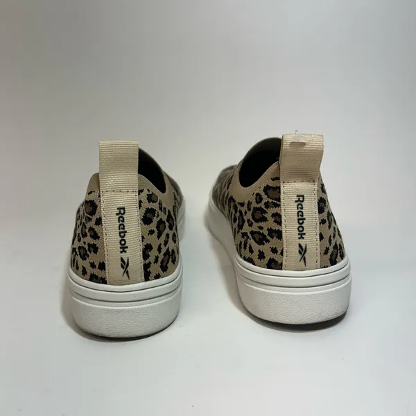 Vintage Reebok Women’s Y2K Size 7 Tan and Black Slip-On Shoes - Image 2