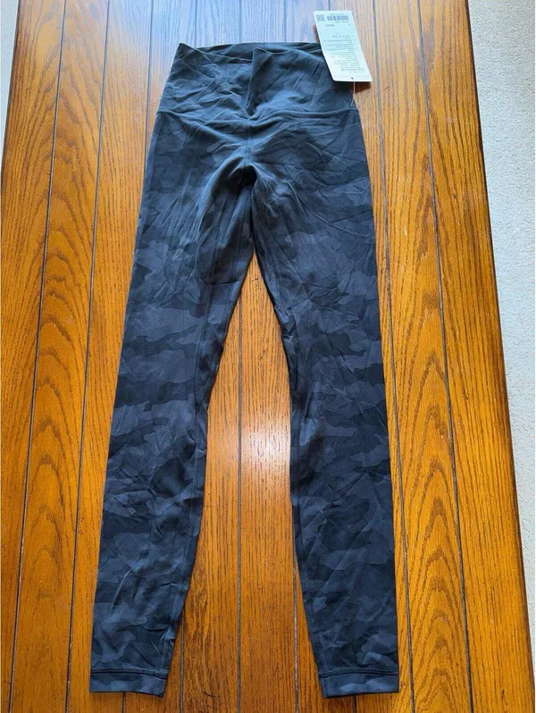 Lululemon Align High Rise 28” Heritage Camo Black Size 4 NWT - Image 3