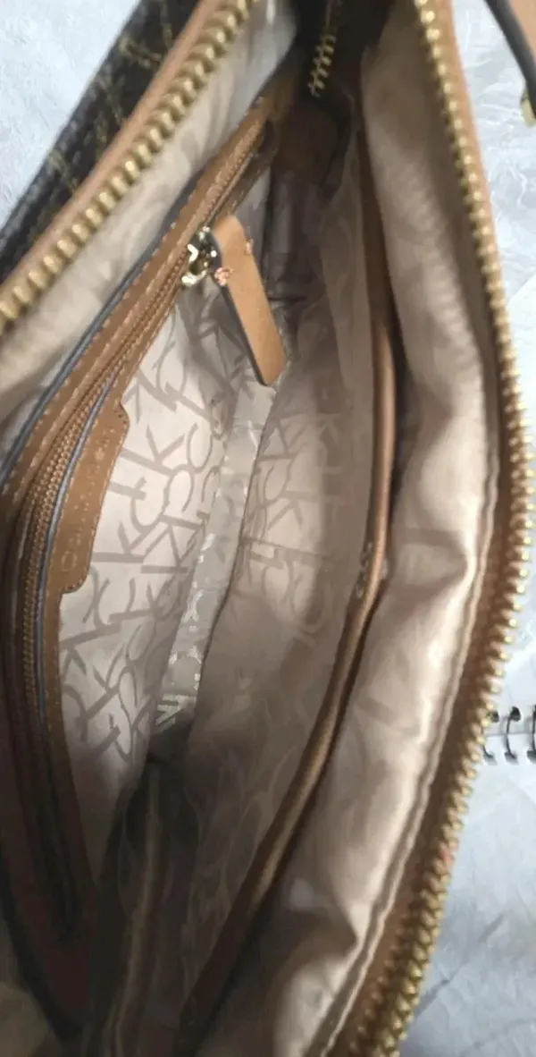 Calvin Klein Signature Crossbody Bag - Image 6