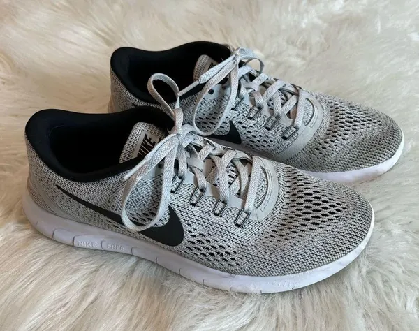 Nike Running Shoes | Nike Free RN Sneakers | Please Read Below - Image 2