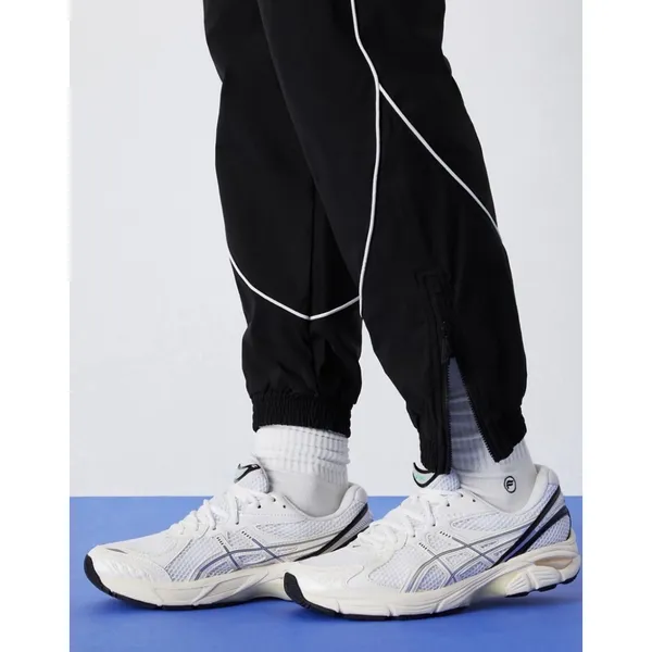 Fabletics Women's Black  Relay Track‎ Pants Size Medium - Image 3