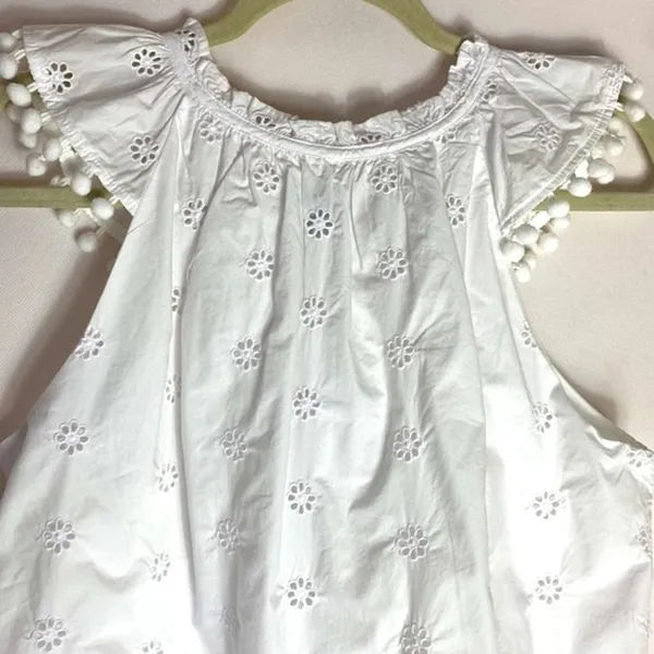 J. Crew white eyelet pompom sleeveless top size medium NWT - Image 5