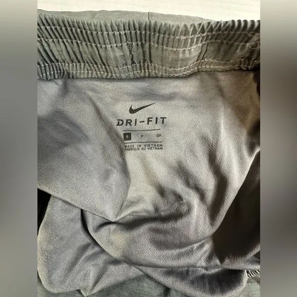 Nike Dri-Fit Gray Workout Running Short with Inner Panty Women Size Small‎ - Image 10