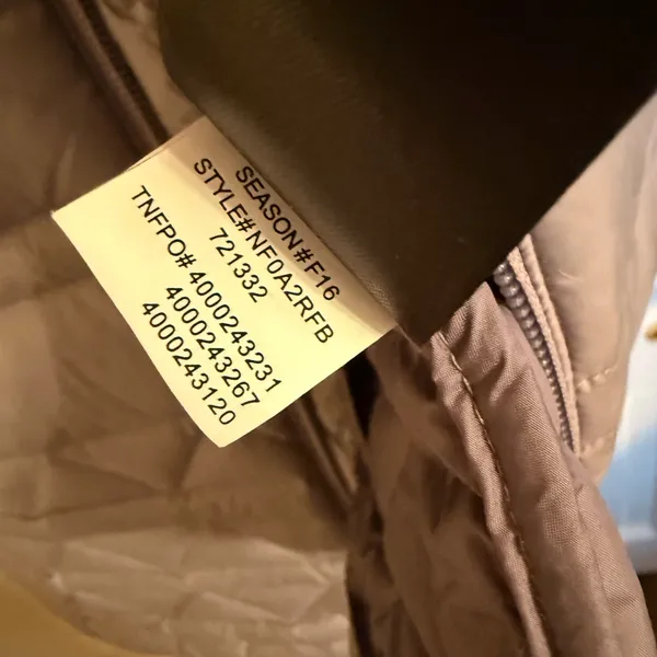The North Face Women's Light Gray Hooded Puffer Jacket - Image 7