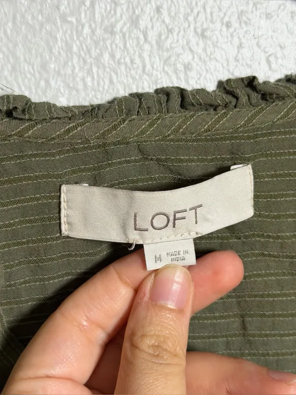 LOFT‎ Women Olive Green Button-Front Balloon Sleeve Blouse Flowy Ruffle size M - Image 6