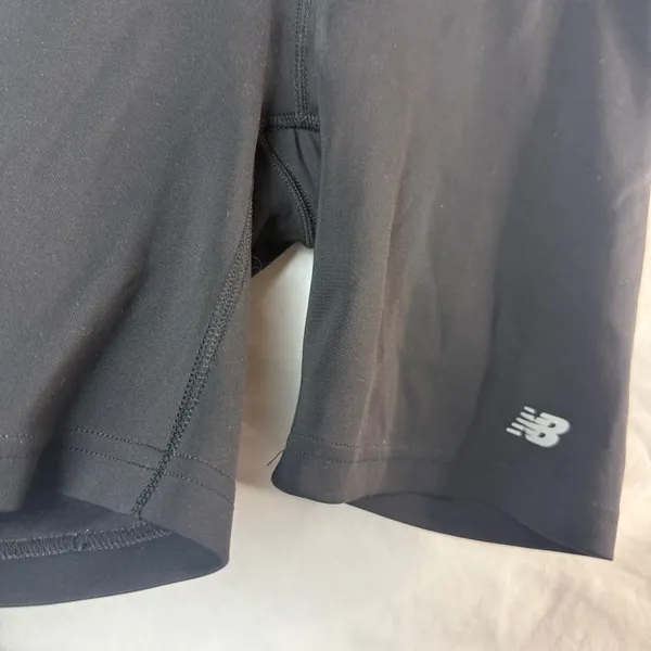 Athletic New Balance Skorts Like Skims - Image 3