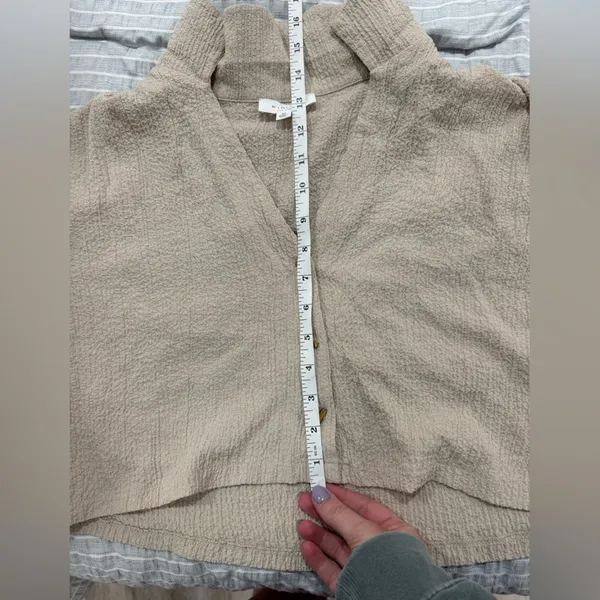 KIRIOUS Gauze Cotton Cropped Short Sleeve Button Down Size Medium‎ Tan - Image 4