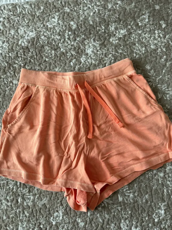 Old Navy beach short - Image 2